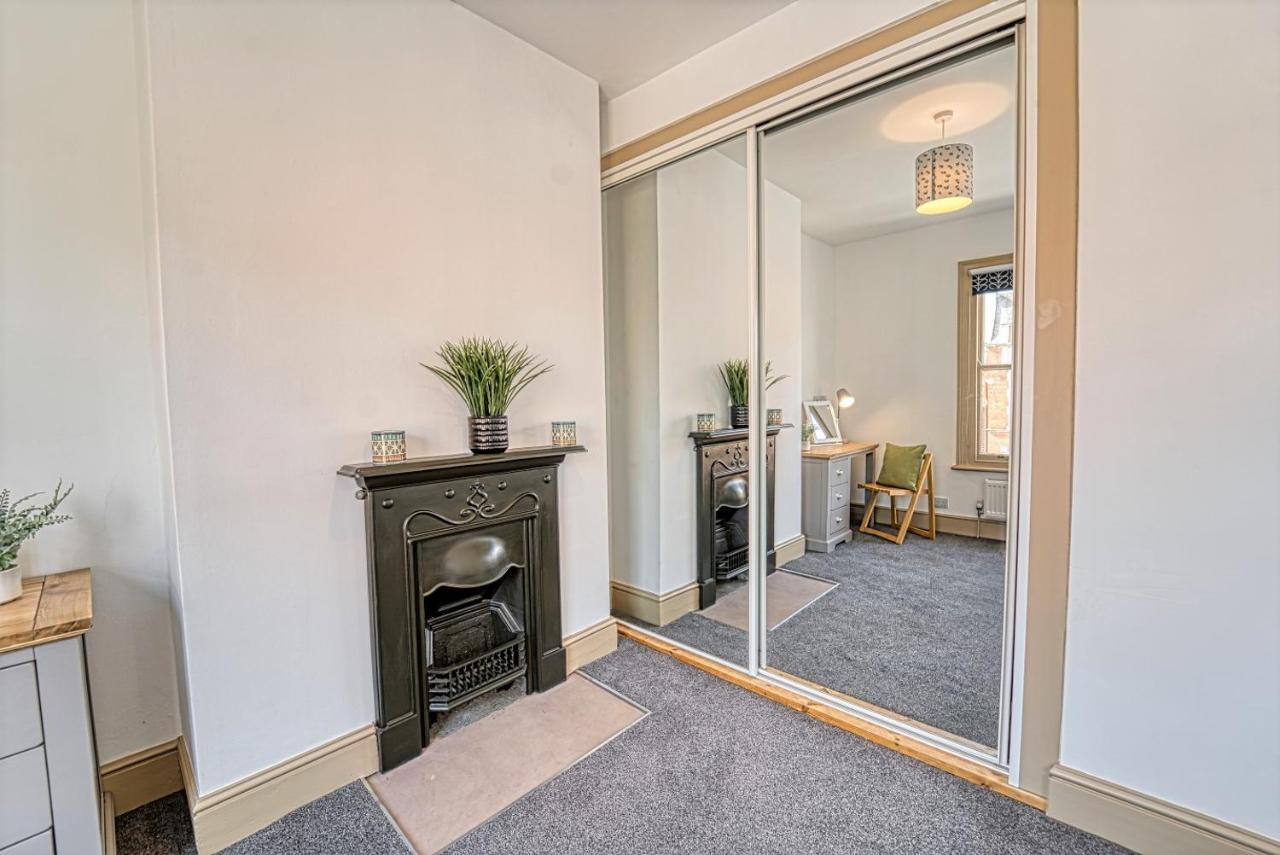 Host & Stay - Upper Tything Apartment Worcester Kültér fotó